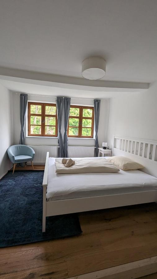 Ferienwohnung Liboria I Als Gruppe Im Denkmal Augsburgs Exterior foto
