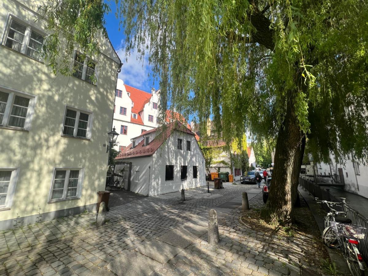 Ferienwohnung Liboria I Als Gruppe Im Denkmal Augsburgs Exterior foto