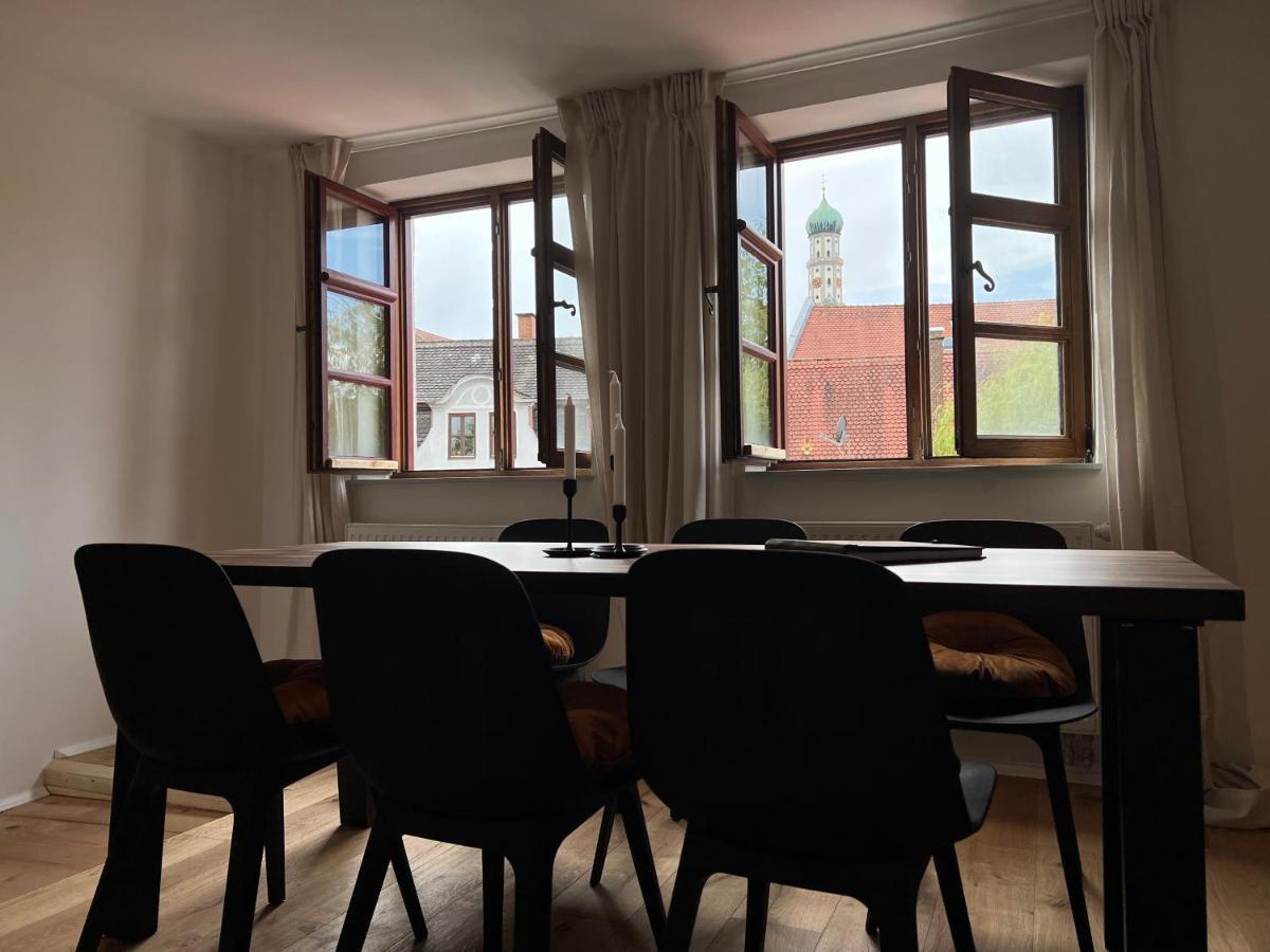 Ferienwohnung Liboria I Als Gruppe Im Denkmal Augsburgs Exterior foto