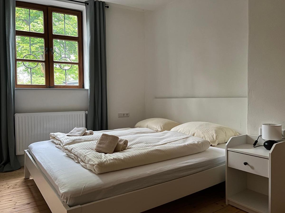 Ferienwohnung Liboria I Als Gruppe Im Denkmal Augsburgs Exterior foto