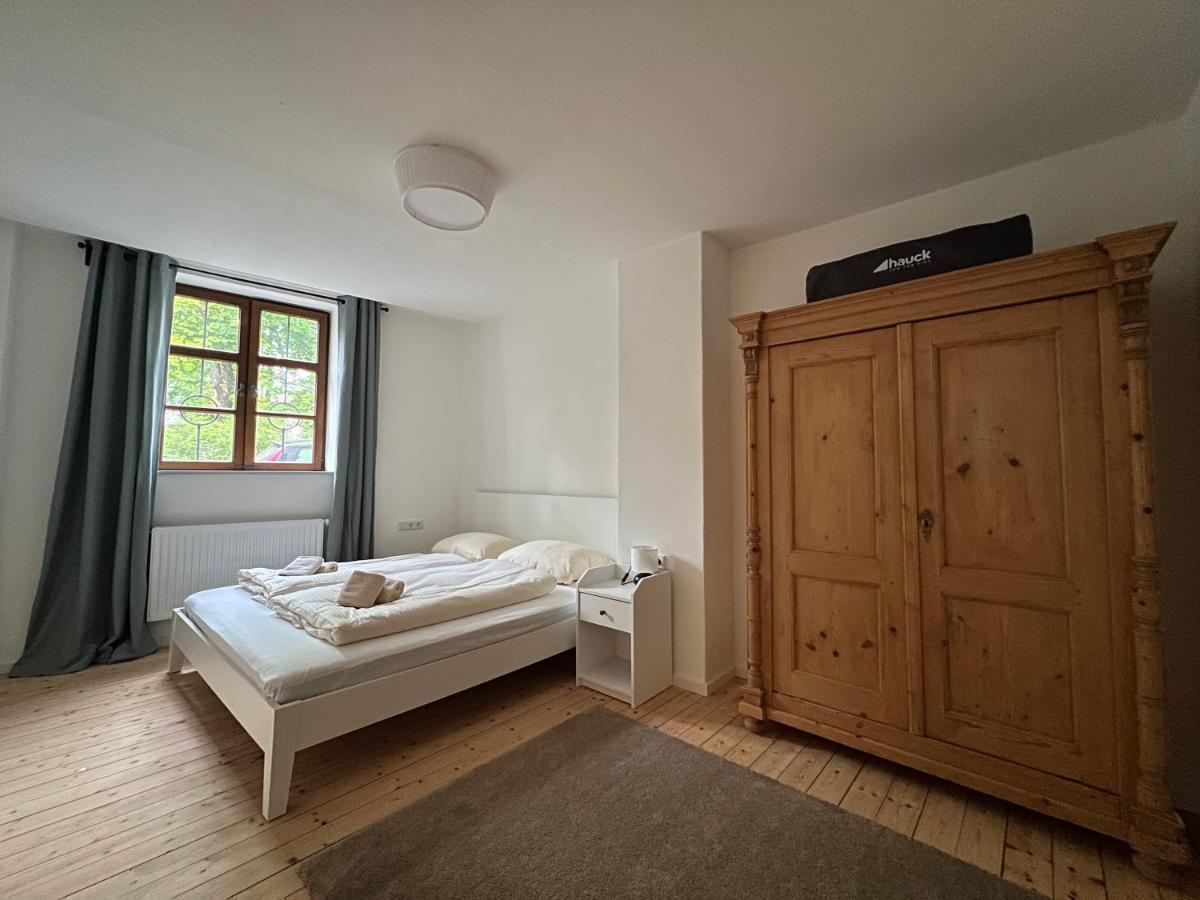 Ferienwohnung Liboria I Als Gruppe Im Denkmal Augsburgs Exterior foto