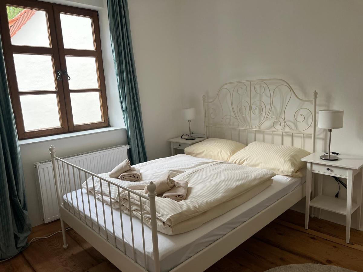 Ferienwohnung Liboria I Als Gruppe Im Denkmal Augsburgs Exterior foto